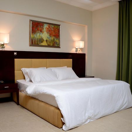 Check Inn Hotel Abuja Esterno foto