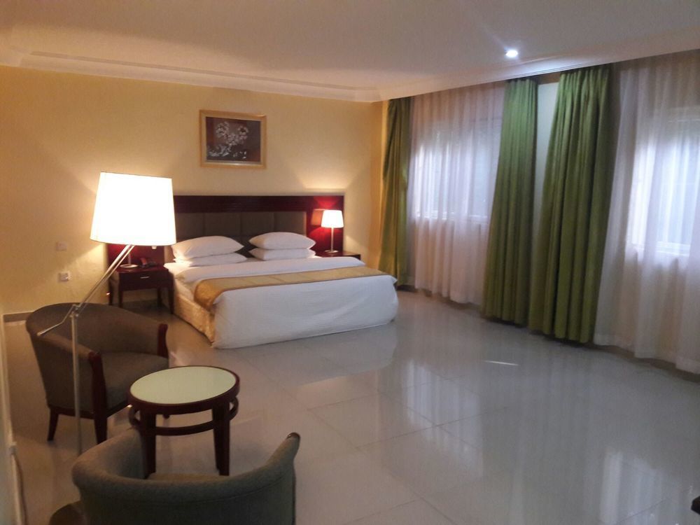 Check Inn Hotel Abuja Esterno foto