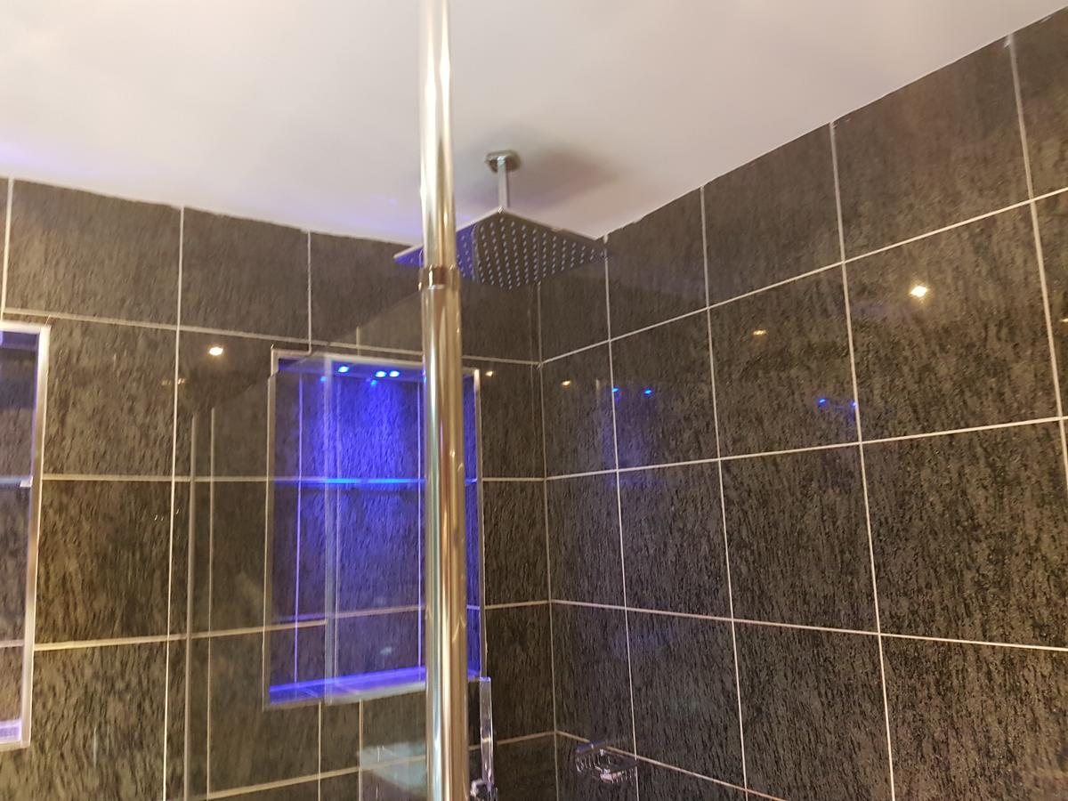Check Inn Hotel Abuja Esterno foto