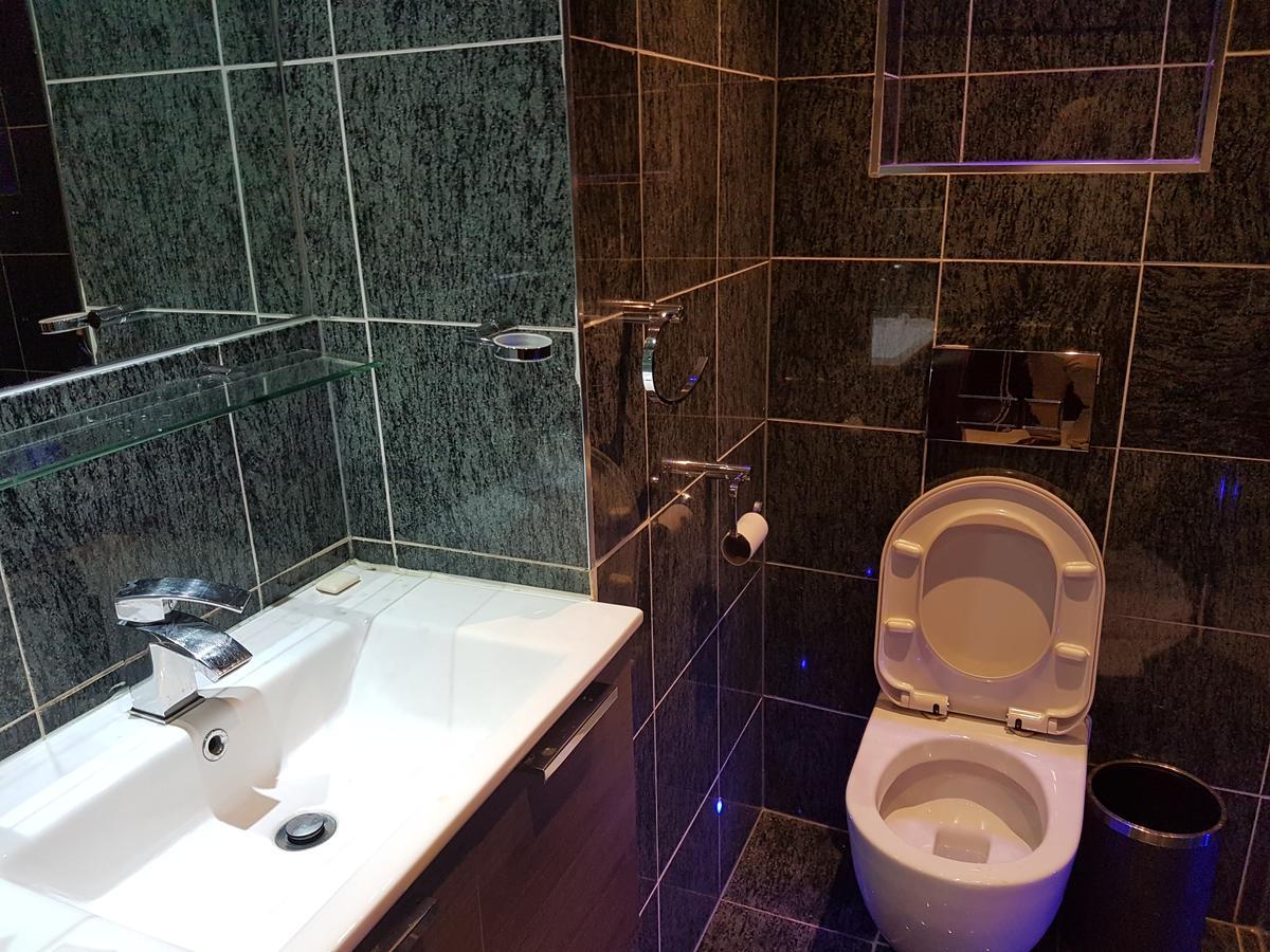 Check Inn Hotel Abuja Esterno foto