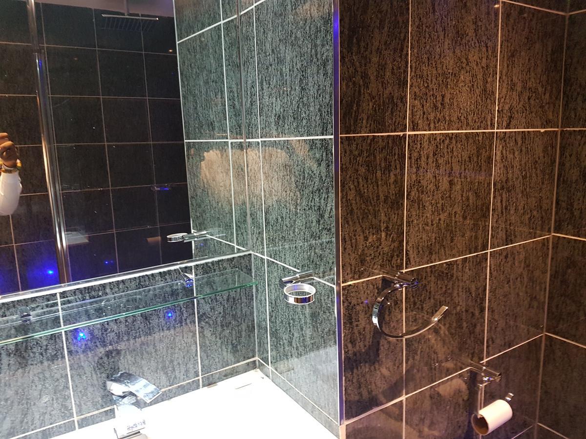 Check Inn Hotel Abuja Esterno foto