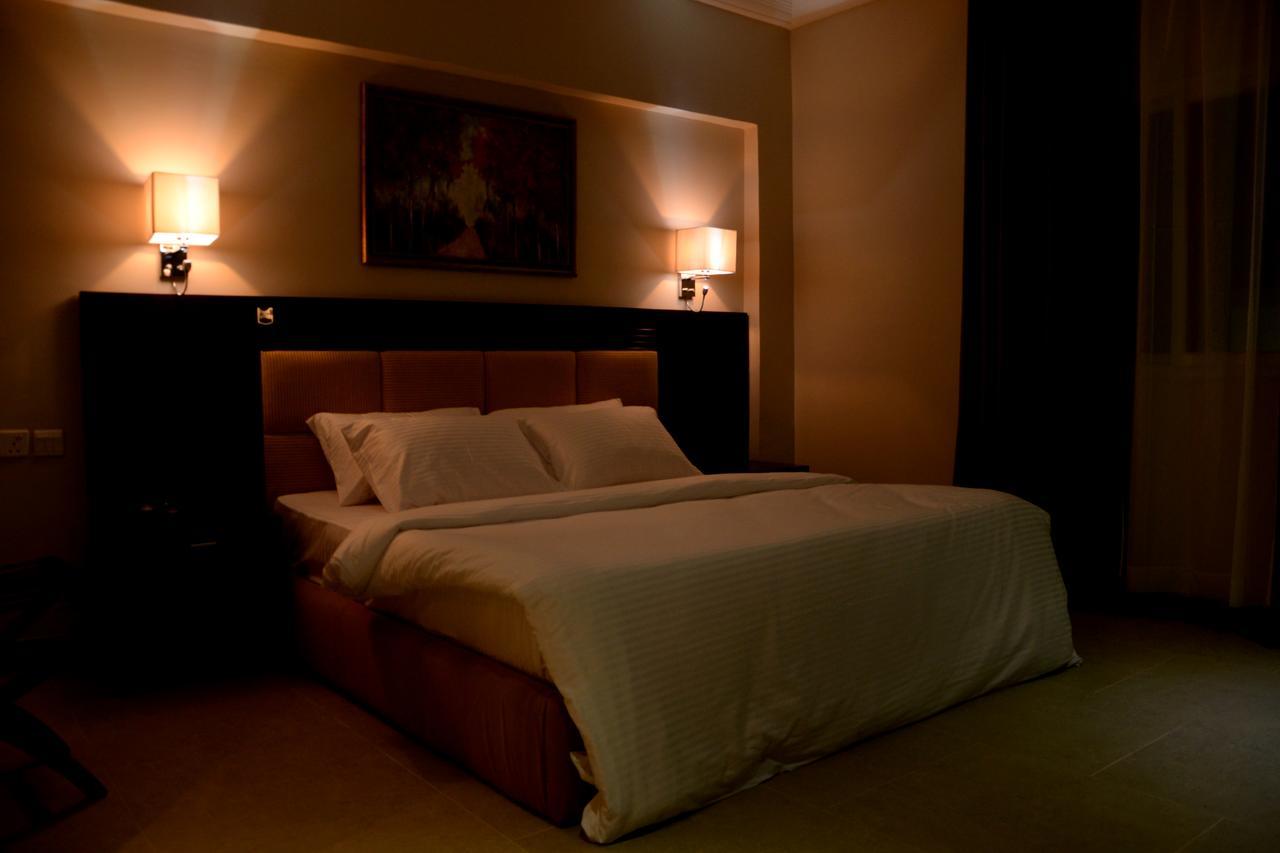 Check Inn Hotel Abuja Esterno foto