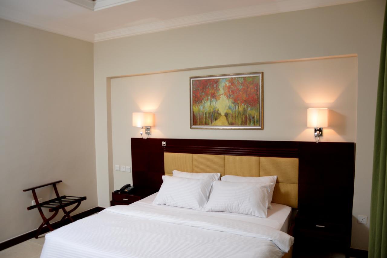 Check Inn Hotel Abuja Esterno foto