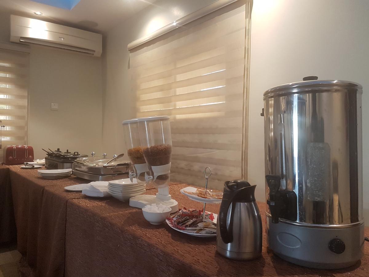 Check Inn Hotel Abuja Esterno foto